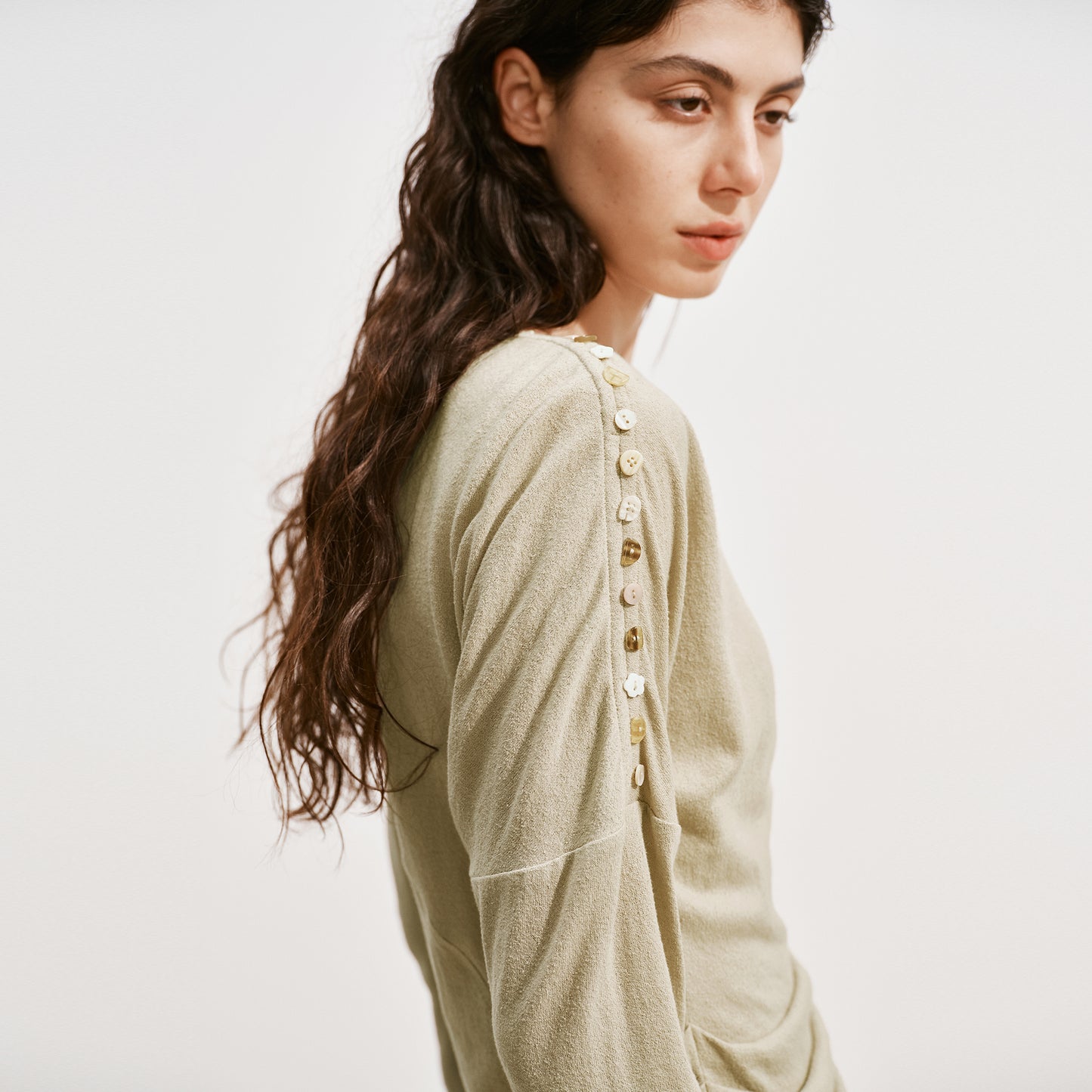 Medium Well Flat Collar Top